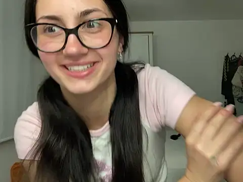 Ellamay06 Live chatroom