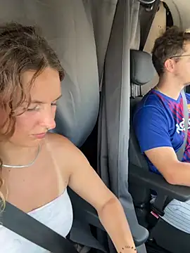 הופעת וובקאם של ancouple90s