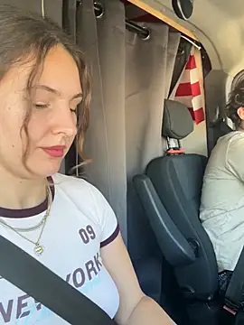 LillyFlowerson webkamerás műsora