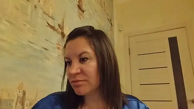 LaraHarper's Live Chat Room