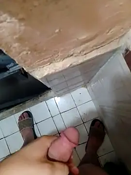 Show de dzniyaak na webcam