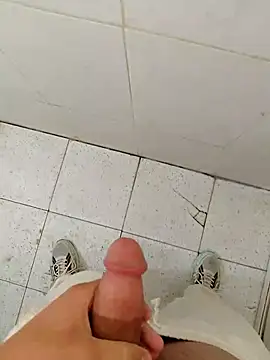 dzniyaak webcam show