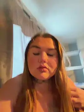 BeeMay22 – Live XXX-chat
