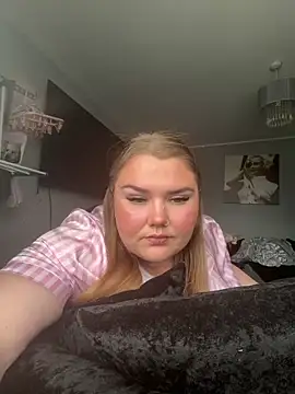 BeeMay22 Chat XXX live