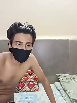 blacky_bby Show in webcam