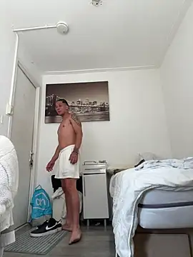 TitanNoirn Webbikameraesitys