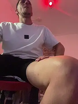 TitanNoir Show Webcam