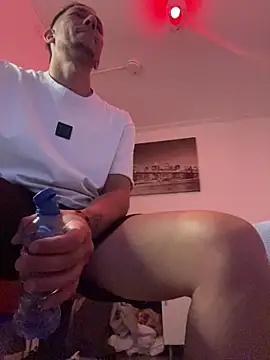 TitanNoirn Webbikameraesitys
