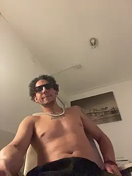 TitanNoirのウェブカメラショー