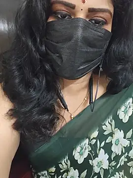 soundharya_tamil's Webcam Show
