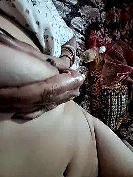 Couple_hot999 网络视讯表演