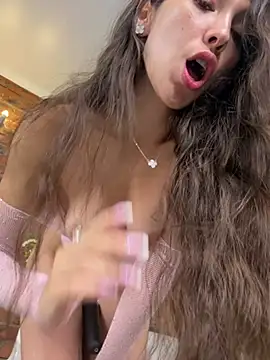 _ViktoriaGrand_'s Live XXX Chat