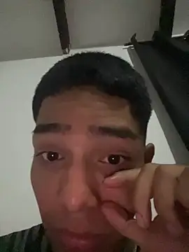 הופעת וובקאם של Alexis_daviess