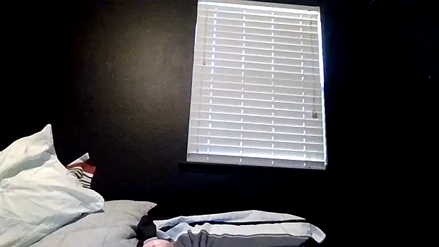 Sala de chat en directo de TallHungandCloudy69
