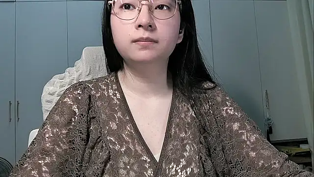 Eeya-36's Live XXX Chat
