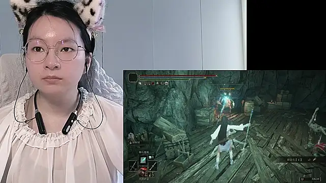 Sala de chat en directo de Eeya-36