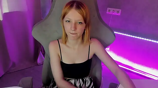 Emma_Dusk's Webcam Show