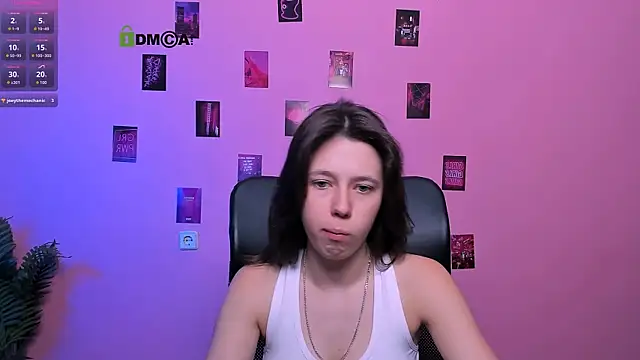 Show modela aria_wild_ na web-kameri