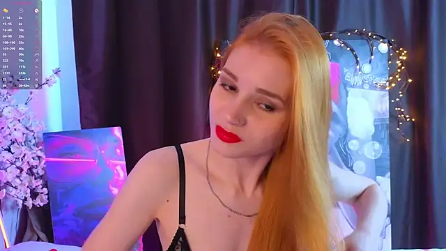 AmyLindsey live XXX chat