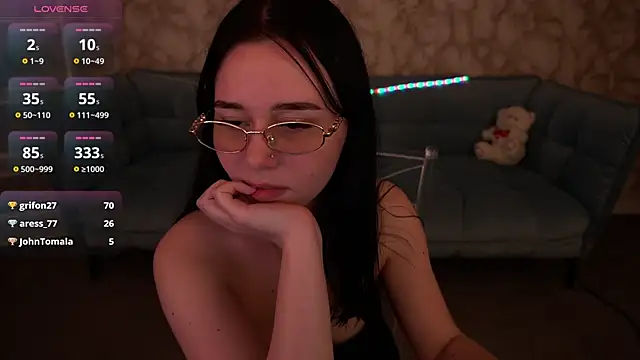 Show modela TorrySrar na web-kameri