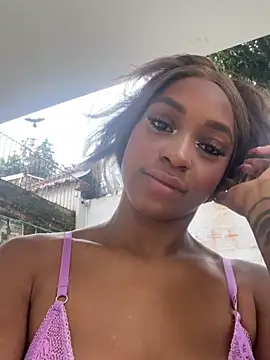 Show modela LiaTrainor na web-kameri