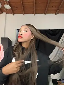 LiaTrainor – webcam-show