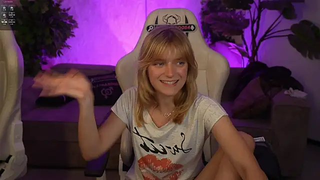 Emi_murr Webcam show