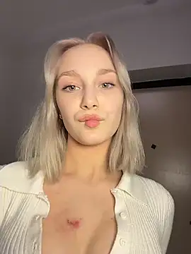 yer_gara élő XXX-chatje