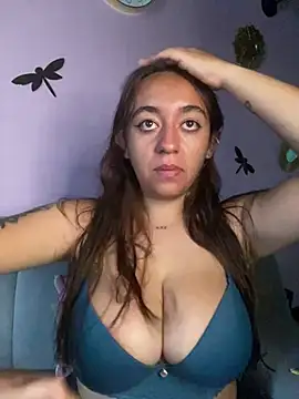 Im_Luuu Chat XXX in diretta
