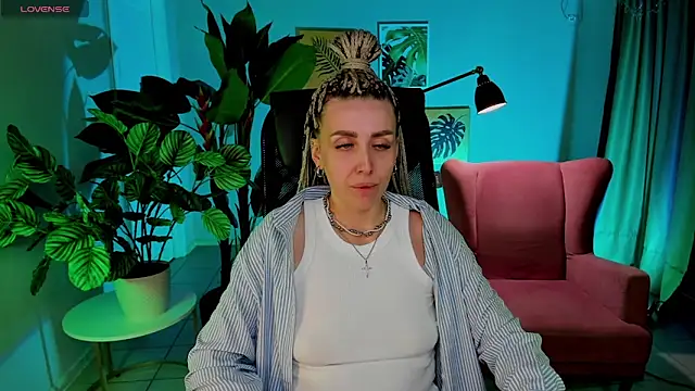 Živý XXX chat MonicaRiley