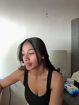 cata_777 élő XXX-chatje