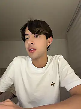 MatthewMoore_ Show in webcam
