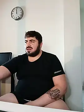 عرض كام bear_skinny