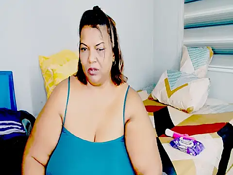 Sassy_TassyのライブXXXチャット