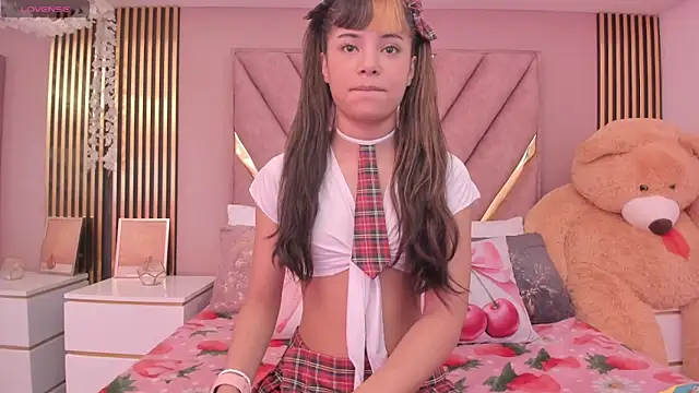 chloe_larson's Live XXX Chat