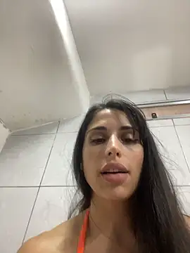 sweetwanda Adlı Modelin Canlı XXX Sohbeti