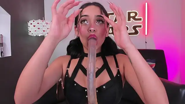 Chat +18 de foxy_hannah ao vivo