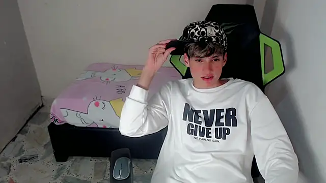 Pablito_junior Adlı Modelin Web Kamerası Şovu