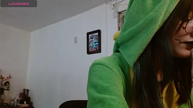 naomi_unu's Live XXX Chat