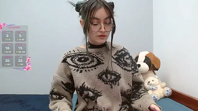 Онлайн чат XXX naomi_unu