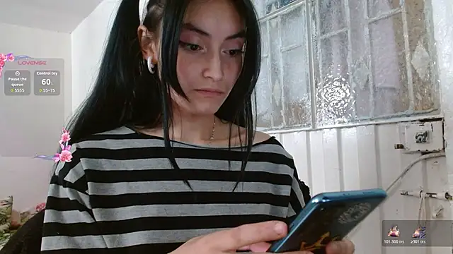 دردشة naomi_unu الجنسية المباشرة