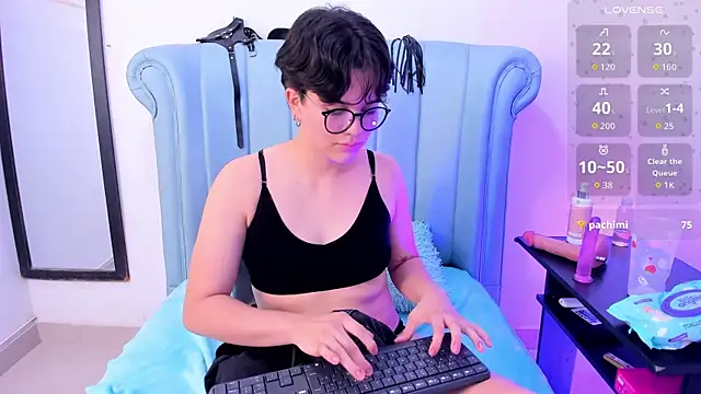 TallSnuSnu's Live XXX Chat