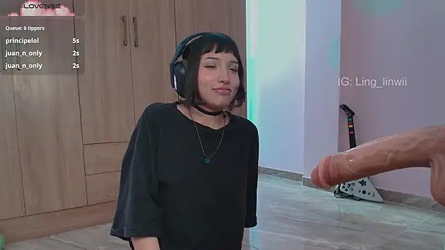 Chat +18 de ling_meow ao vivo