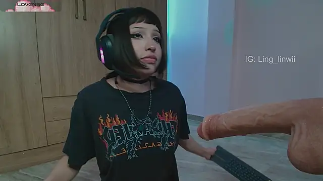 ling_meow's Live XXX Chat