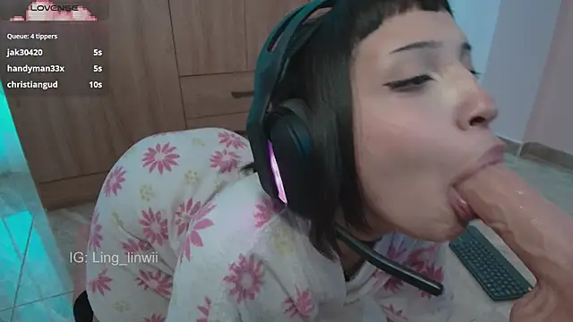 Chat XXX en directo de ling_meow