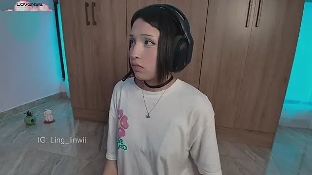 ling_meow's Live XXX Chat