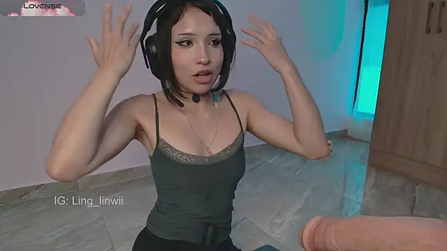 ling_meow's Live XXX Chat