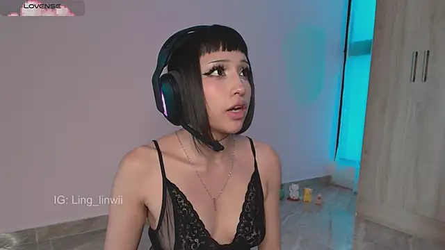 Chat +18 de ling_meow ao vivo