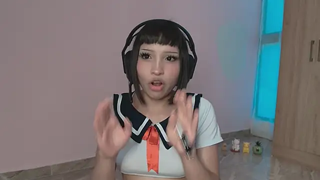 Chat +18 de ling_meow ao vivo