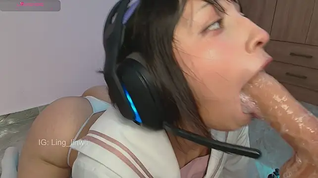 ling_meowのライブXXXチャット